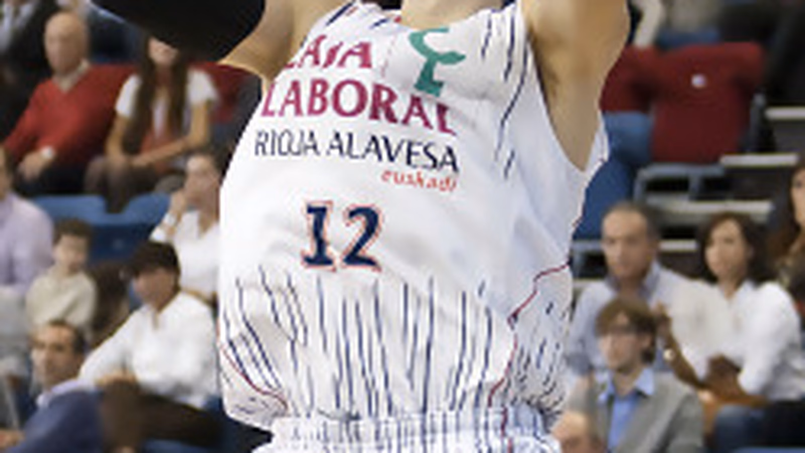 Mirza Teletovic destroza en el último segundo las esperanzas del Menorca Bàsquet