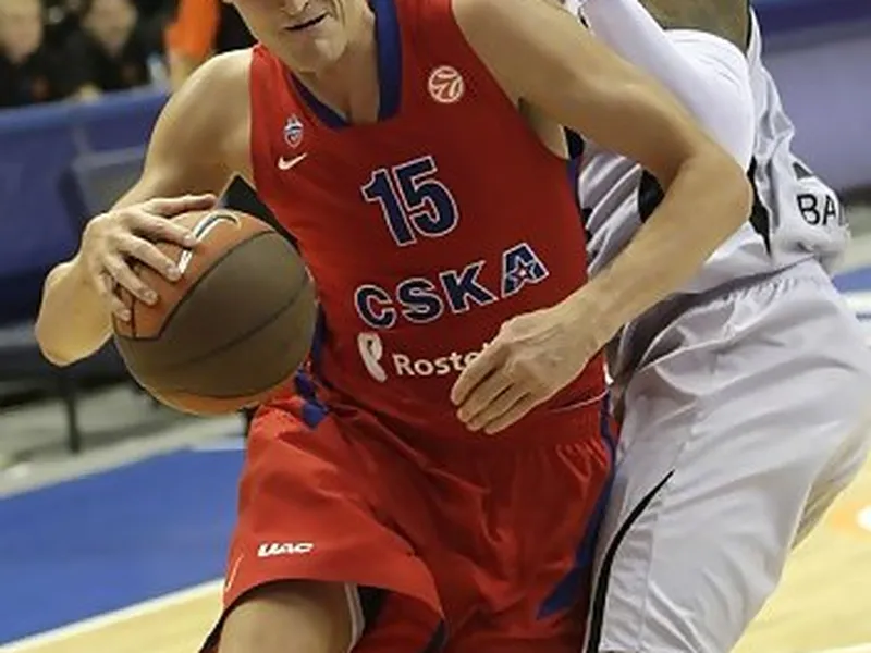 PBL Rusa (J8): Kirilenko sigue deslumbrando y el CSKA se afianza en el liderato; Triumph sigue con su racha victoriosa; el Lokomotiv de Maljkovic se coloca segundo con un gran Bykov; Nachbar, al UNICS