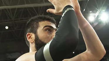 Vasileiadis denuncia impagos; Bertomeu sueña despierto y Huertas elogia a ‘Pap’