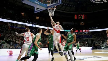 Jayson Granger la prepara y Janis Timma remata la victoria baskonista en Málaga (83-85)