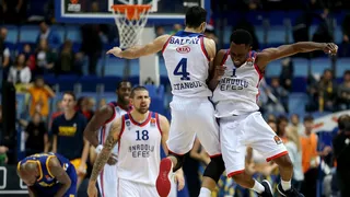 SB Europa: Milán y Anadolu Efes empiezan bien. Beaubois le gana la partida a Shved