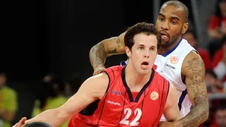 Baskonia se da un festín a costa del CSKA y se gana un cuarto partido