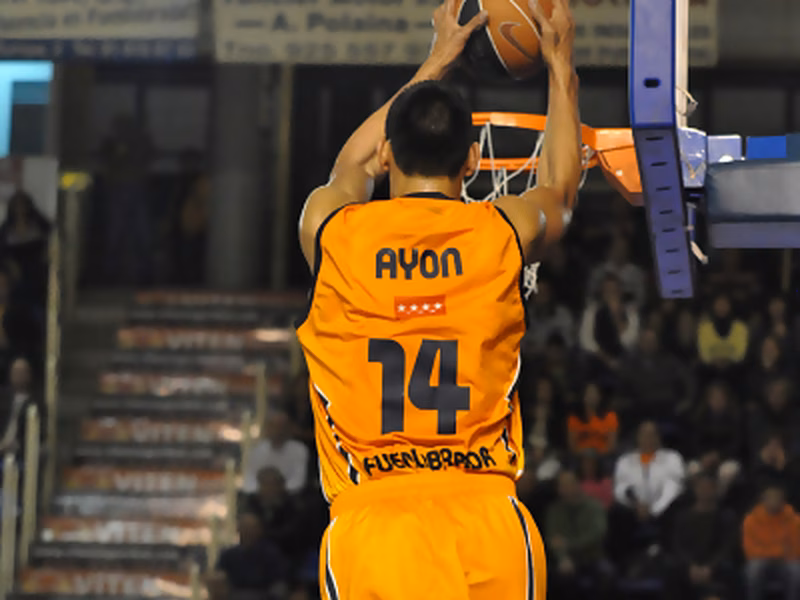 Gustavo Ayón, elegido Jugador Revelación de la temporada por la ACB