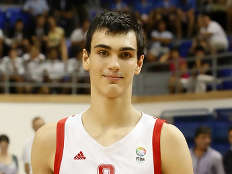 Sub18: Saric y Valanciunas dominan Europa frente a los ojos de la NBA. Confirmado el World Team para el Nike Hoop Summit