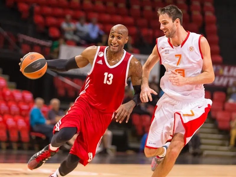 Los ex ACB Jones y Wright lideran a Hapoel; sufrimiento para el favorito Unics