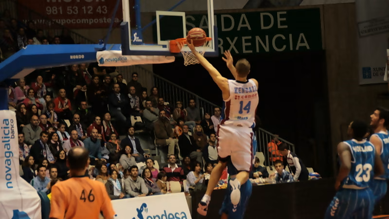 Blusens resuelve en 10 minutos y se pasea ante un triste Cajasol (82-61)