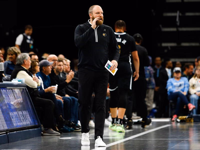 Las críticas NBA del entrenador de Santi Aldama tienen su multa