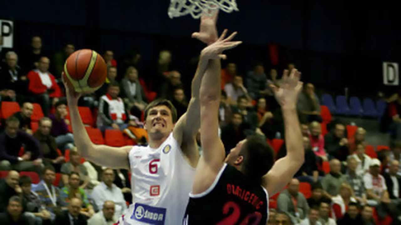 Obradoiro confirma los fichajes de Rafa Luz y Ben Dewar y anuncia a Pavel Pumprla