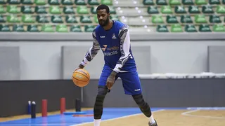 Earl Clark y San Pablo Burgos separan trayectorias