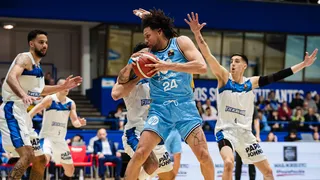 La sorpresa anima la LEB Oro con fichajes que deciden y estrellas que hacen de MVP