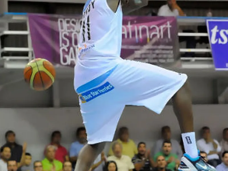 Liga griega (J5):  El Panionios sigue creciendo, Apollon sorprende a Kolossos. Laron Dendy MVP