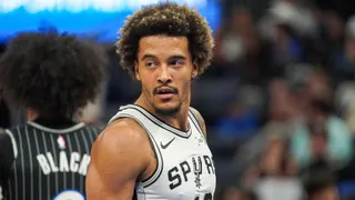 ¡Los Spurs liberan a Jeremy Sochan!