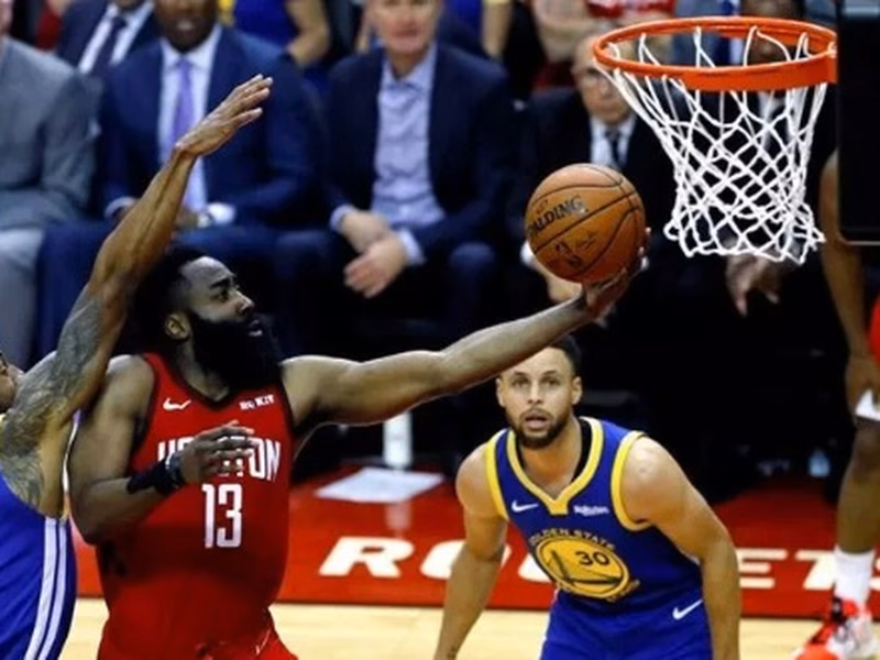 La versión más sólida de los Houston Rockets empata la serie (112-108)