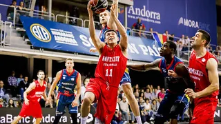 Pako Cruz decide ‘in extremis’ para su Fuenla y conquista Andorra (94-95)