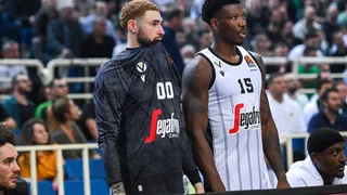 UCAM Murcia cerrará su plantilla con pívot campeón NBA en Lakers