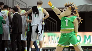 Budivelnik rompe a Donetsk; U18 dice NO a las drogas; ¿Espinete vive en Yuzhne?