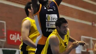 Tony Tate renueva con FEVE Oviedo Baloncesto