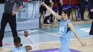 Confirma la resurrección Movistar Estudiantes tras vencer al Real Madrid (93-88)