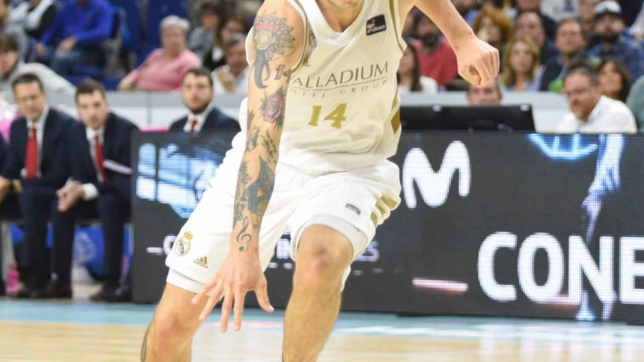 El Real Madrid cura heridas europeas a costa del Baxi Manresa (94-74)