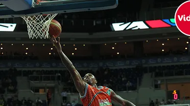 El alumno aventajado Itoudis puede de nuevo con el maestro Obradovic. Rowland decide