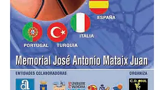 Torneo Internacional de baloncesto en Onil y plantilla selección júnior masculino
