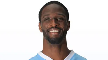 Ibekwe insulta a médicos de GBC; John Bryant se tatúa por su equipo y más