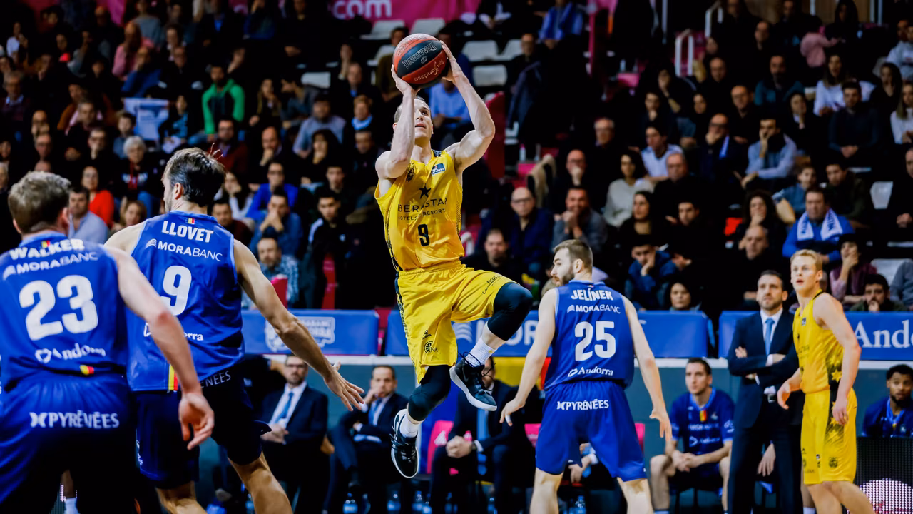 Un enchufado Santi Yusta da la victoria al Iberostar Tenerife ante un correoso Morabanc Andorra (76-86)