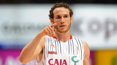 Un parcial de 8-0 y otro de 17-0 anulan al Cajasol en Vitoria (81-57)