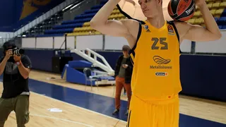 Khimki: Shved tendrá que compartir el balón con una gran plantilla