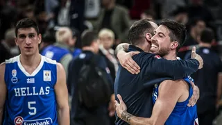 Ioannis Athinaiou será “Men in Black” hasta final de temporada