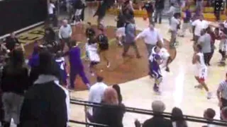 Una batalla campal obliga a expulsar a dos institutos del Campeonato de Indiana (VIDEO)