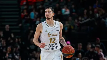 Nando De Colo sigue haciendo historia en la Euroliga
