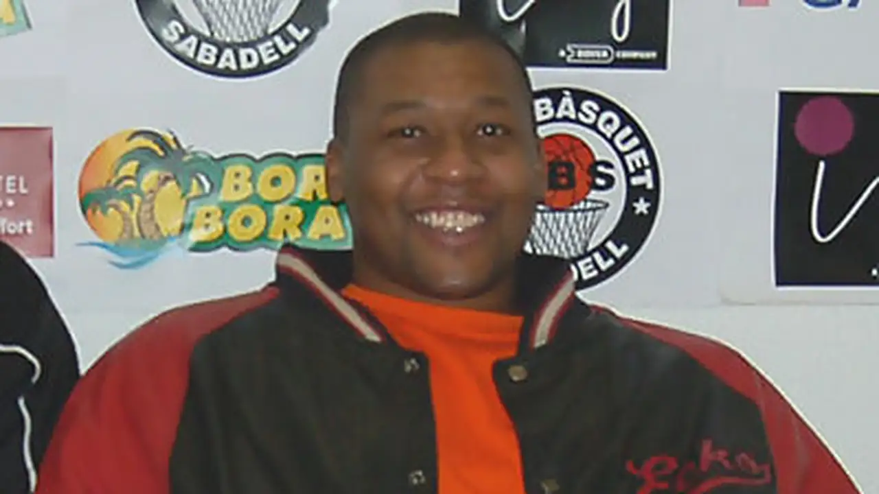Rico, rico Hill y su báscula peleona