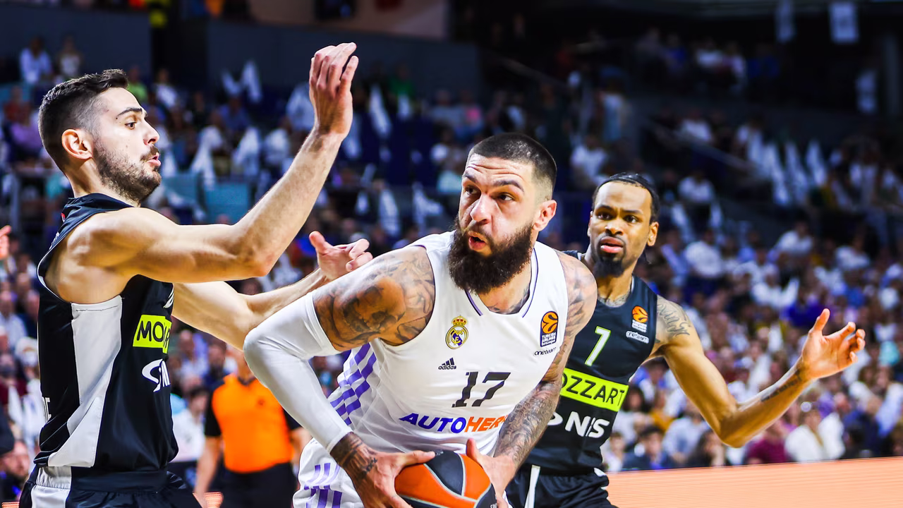 Poirier habla sobre su renovación y la de Tavares. Esto ha dicho