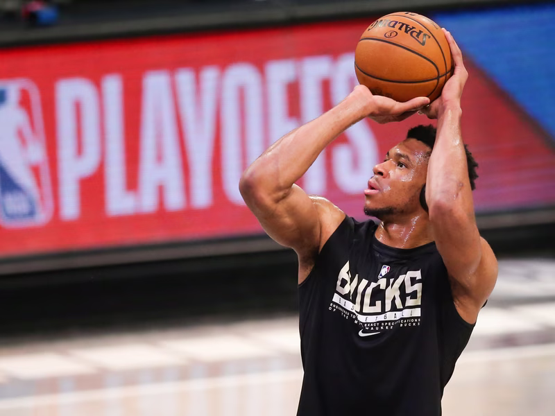Giannis confiesa la decisión que estuvo a punto de tomar en 2020
