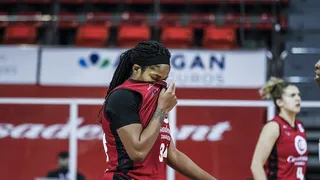 Markeisha Gatling, la pívot que guía el camino de Casademont Zaragoza