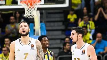 ASVEL Villeurbanne: ¿Por qué la sanción por los contratos de De Colo y Lauvergne?