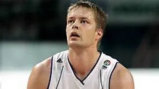 El ex ACB Hanno Mottola se retira del basket por prestigio y negocios