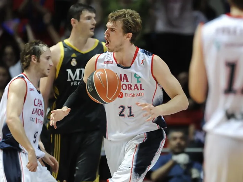 El futuro de Splitter, ¿más cerca de San Antonio?