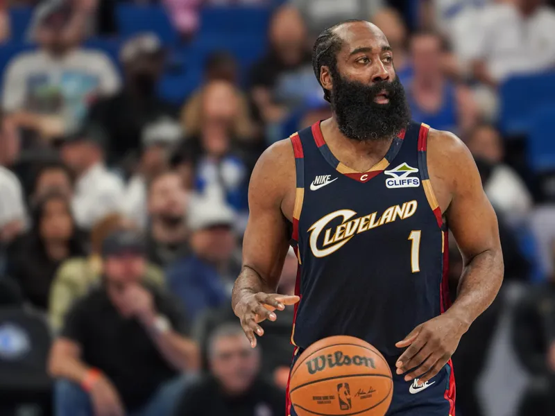 “Es el respeto máximo”: James Harden hizo callar al público de Detroit