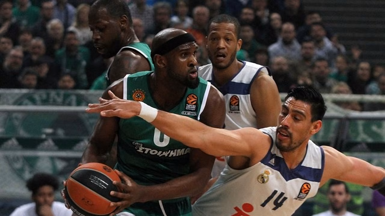 Chris Singleton, los ex ACB y las pérdidas condenan al Real Madrid en Atenas (88-82)