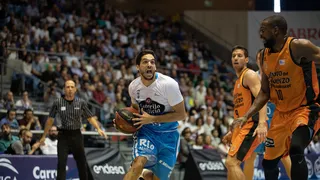Un triple de Van Rossom acaba con las ilusiones de un gran Monbus Obradoiro (78-81)
