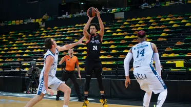 John Jenkins, la demostración que los tiradores puros están para decidir partidos