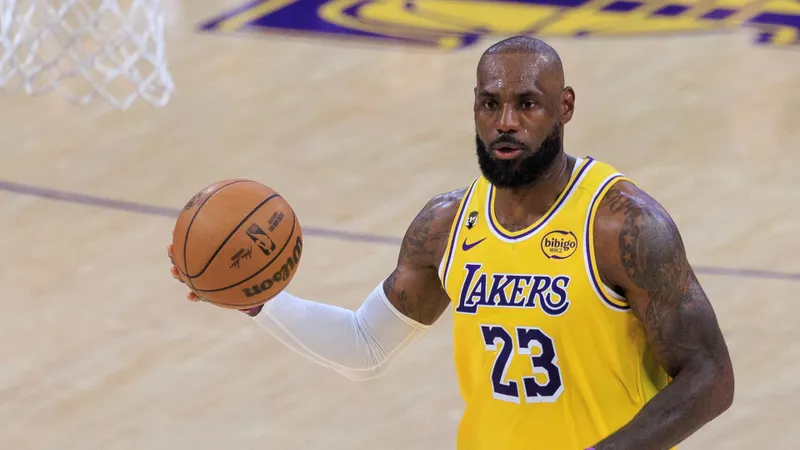 El nuevo rol que los Sixers preparan para LeBron James a sus 41 años