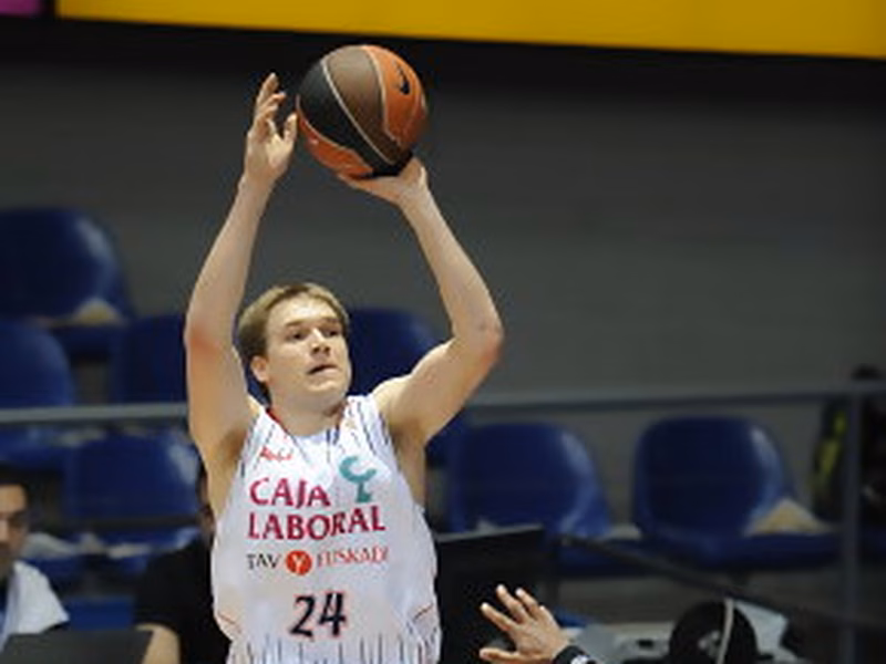 Caja Laboral se rehace del varapalo de Tel Aviv castigando al Asefa Estudiantes (89-66)