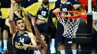 La complicada salida de Dorsey; el “affaire Yurtseven” y JR Bremer, MVP