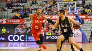 Bouteille rescata a Bilbao Basket en Murcia (56-57)