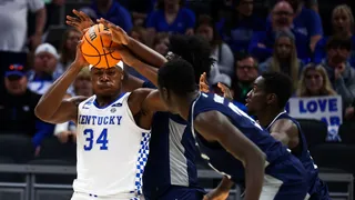 Oscar Tshiebwe y Luka Garza: el dúo poderoso de la NBA G League