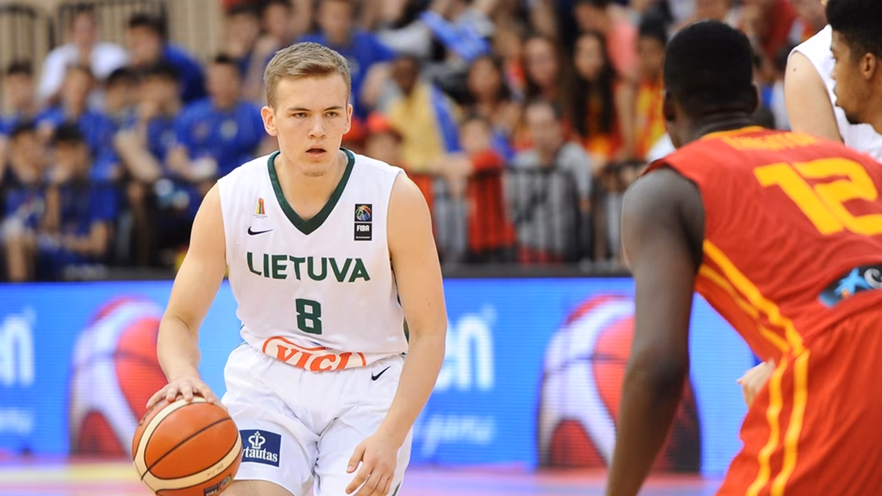 (VÍDEO) Así juega Arnas Velicka (’99), la nueva perla lituana del FC Barcelona