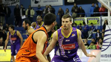 ¡Triple empate en la cola! Ourense prolonga su racha triunfal en Huesca